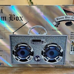 BOOM BOX COUTURE Bling Edition